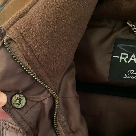 Rampage Chocolate Puffer Vest - Picture 4 of 8